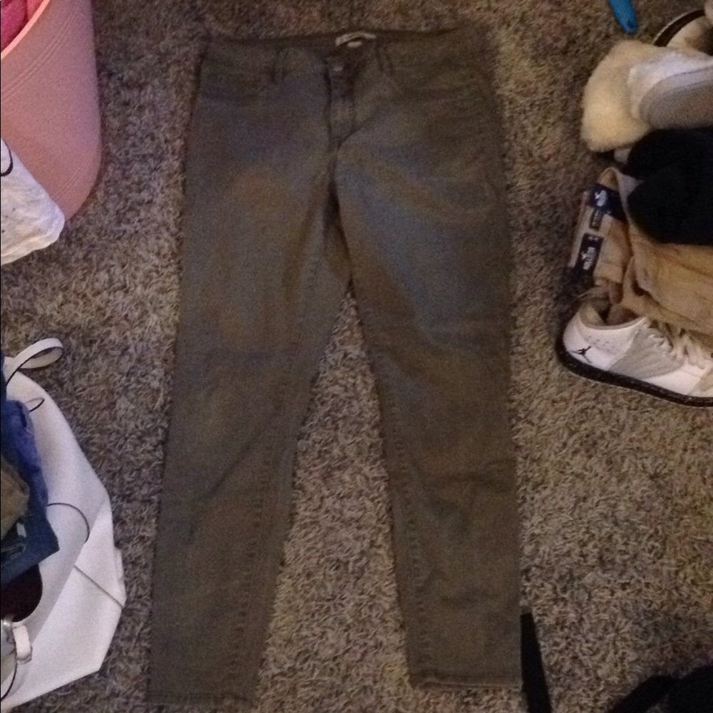 Skinny jeans
